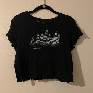 american eagle black shirt with ship